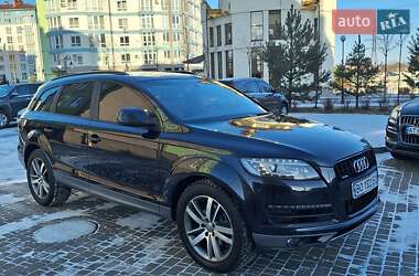 Внедорожник / Кроссовер Audi Q7 2011 в 