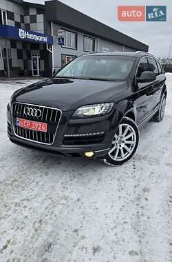 Внедорожник / Кроссовер Audi Q7 2012 в 