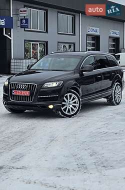 Внедорожник / Кроссовер Audi Q7 2012 в 