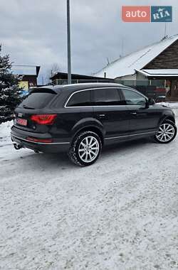 Внедорожник / Кроссовер Audi Q7 2012 в 