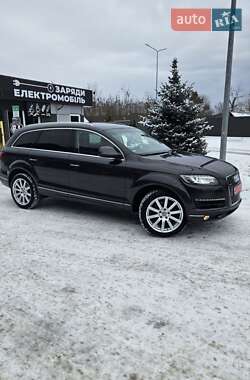 Внедорожник / Кроссовер Audi Q7 2012 в 