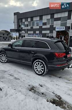 Внедорожник / Кроссовер Audi Q7 2012 в 