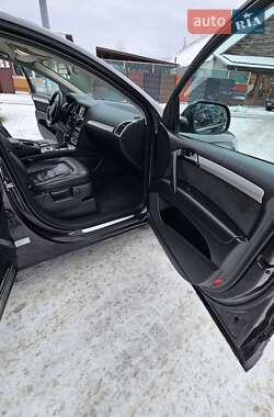 Внедорожник / Кроссовер Audi Q7 2012 в 