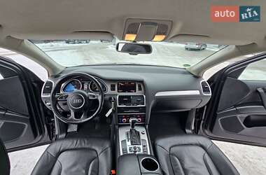Внедорожник / Кроссовер Audi Q7 2012 в 