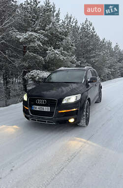 Позашляховик / Кросовер Audi Q7 2008 в Рокитному