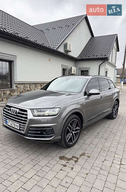 Позашляховик / Кросовер Audi Q7 2017 в Коломиї