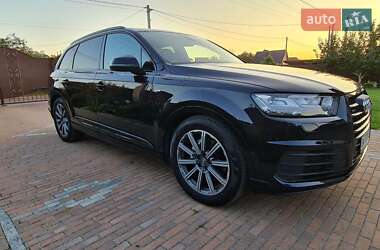 Внедорожник / Кроссовер Audi Q7 2017 в Ровно