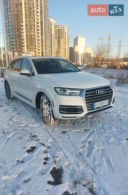 Внедорожник / Кроссовер Audi Q7 2018 в Киеве