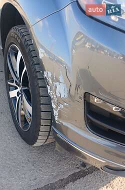 Внедорожник / Кроссовер Audi Q7 2015 в 