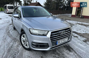 Внедорожник / Кроссовер Audi Q7 2016 в Березному