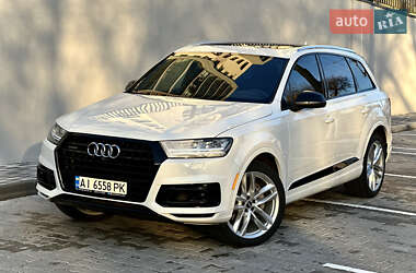 Позашляховик / Кросовер Audi Q7 2017 в 