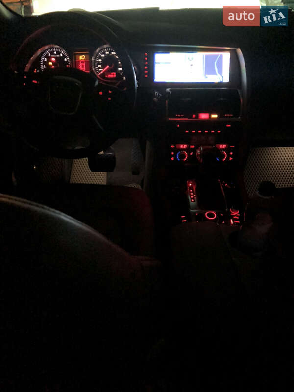 Позашляховик / Кросовер Audi Q7 2007 в Бучі