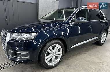 Позашляховик / Кросовер Audi Q7 2016 в Києві