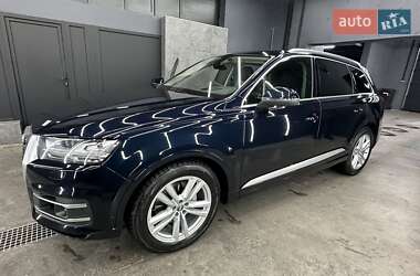 Позашляховик / Кросовер Audi Q7 2016 в Києві