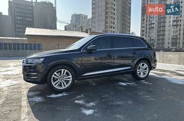 Позашляховик / Кросовер Audi Q7 2016 в Києві