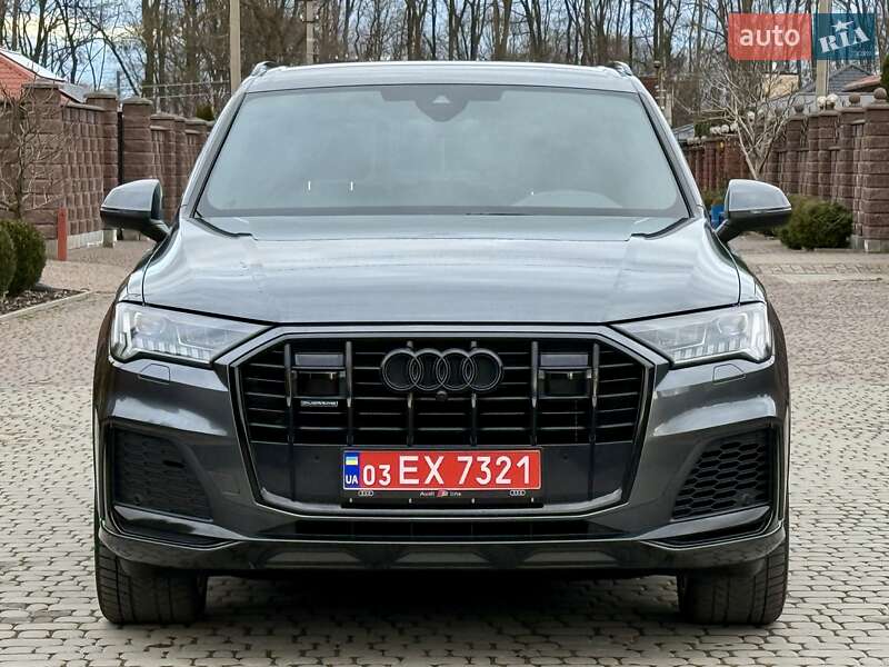 Внедорожник / Кроссовер Audi Q7 2020 в Ровно