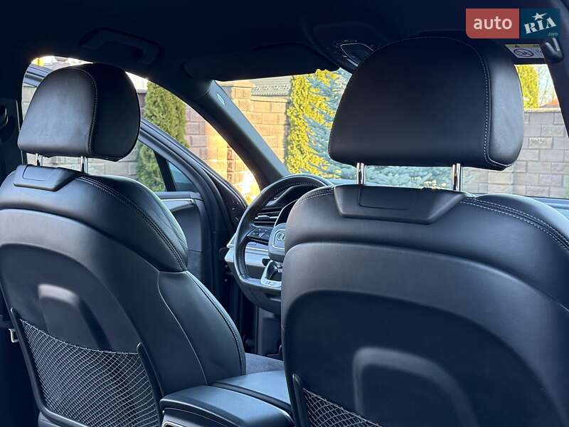 Внедорожник / Кроссовер Audi Q7 2020 в Ровно