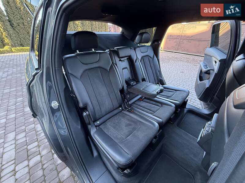 Внедорожник / Кроссовер Audi Q7 2020 в Ровно