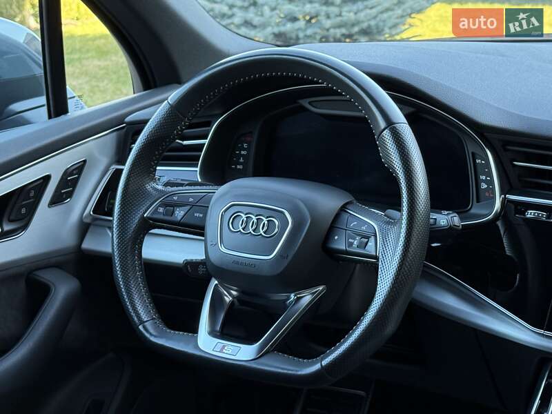 Внедорожник / Кроссовер Audi Q7 2020 в Ровно