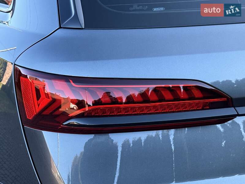Внедорожник / Кроссовер Audi Q7 2020 в Ровно