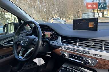 Внедорожник / Кроссовер Audi Q7 2019 в 