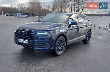 Внедорожник / Кроссовер Audi Q7 2016 в 