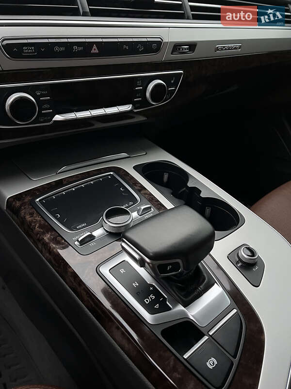 Позашляховик / Кросовер Audi Q7 2019 в Львові фото 7 Позашляховик / Кросовер Audi Q7 2019 в Львові