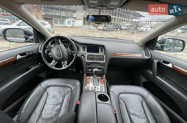 Внедорожник / Кроссовер Audi Q7 2014 в 