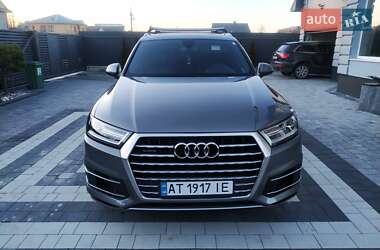 Внедорожник / Кроссовер Audi Q7 2017 в 