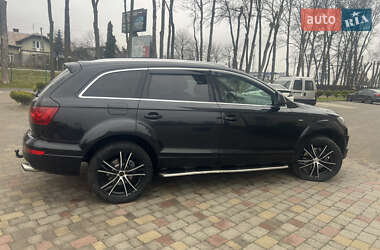 Позашляховик / Кросовер Audi Q7 2006 в 