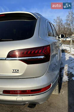 Внедорожник / Кроссовер Audi Q7 2011 в 