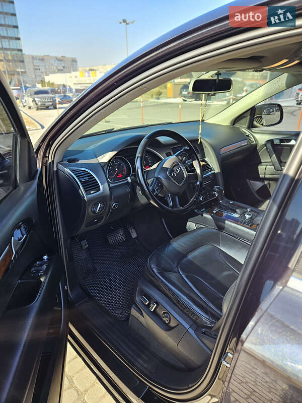 Внедорожник / Кроссовер Audi Q7 2010 в Львове