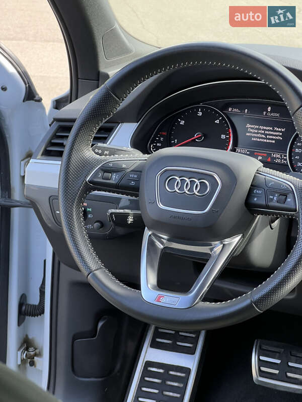 Позашляховик / Кросовер Audi Q7 2018 в Києві
