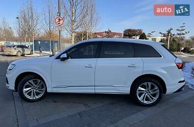 Внедорожник / Кроссовер Audi Q7 2020 в 