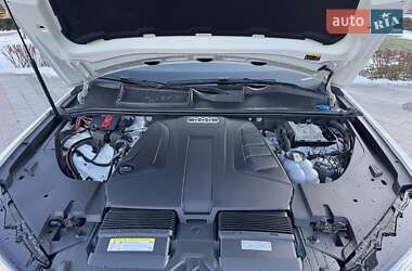 Внедорожник / Кроссовер Audi Q7 2020 в 