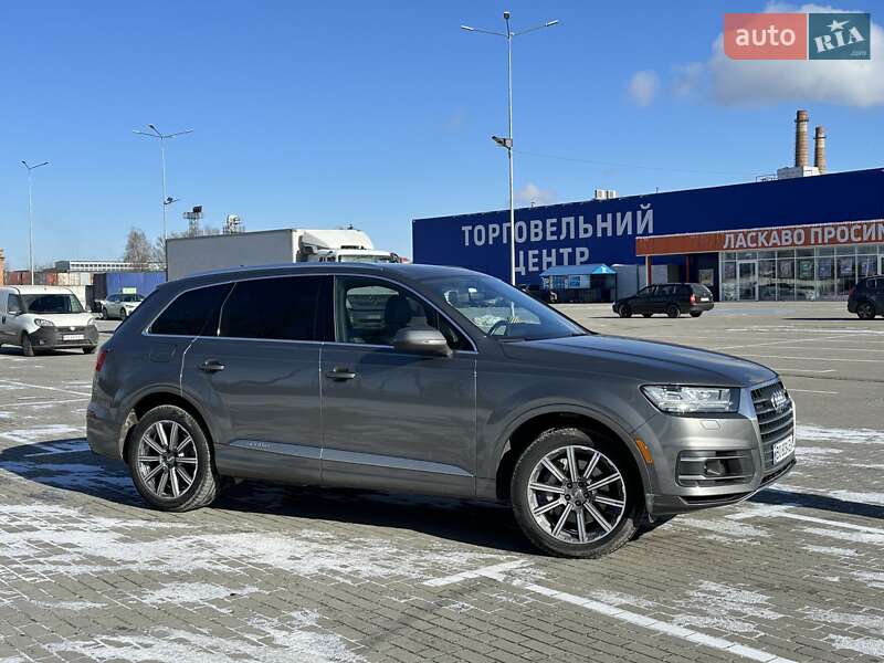 Позашляховик / Кросовер Audi Q7 2017 в Тернополі