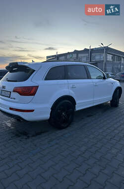 Внедорожник / Кроссовер Audi Q7 2012 в 