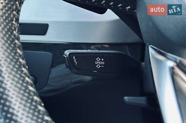 Внедорожник / Кроссовер Audi Q7 2017 в 