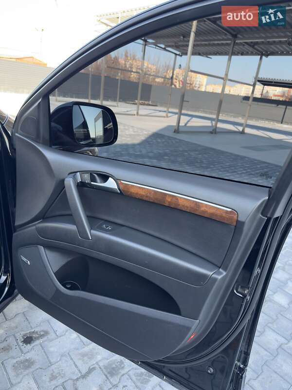 Позашляховик / Кросовер Audi Q7 2013 в Кам'янець-Подільському фото 28 Позашляховик / Кросовер Audi Q7 2013 в Кам'янець-Подільському