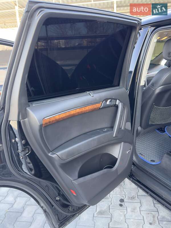 Позашляховик / Кросовер Audi Q7 2013 в Кам'янець-Подільському фото 45 Позашляховик / Кросовер Audi Q7 2013 в Кам'янець-Подільському