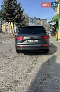 Внедорожник / Кроссовер Audi Q7 2016 в Каменском