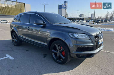 Позашляховик / Кросовер Audi Q7 2011 в Києві