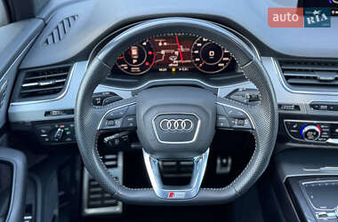 Внедорожник / Кроссовер Audi Q7 2019 в Ровно