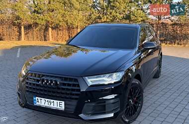 Внедорожник / Кроссовер Audi Q7 2018 в 