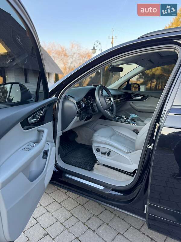 Внедорожник / Кроссовер Audi Q7 2018 в Ивано-Франковске