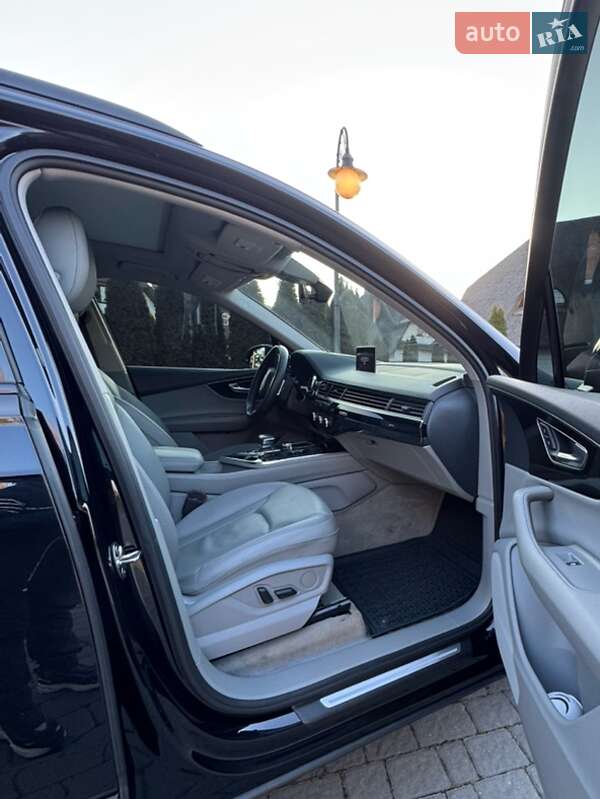 Внедорожник / Кроссовер Audi Q7 2018 в Ивано-Франковске