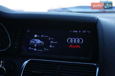 Внедорожник / Кроссовер Audi Q7 2012 в 