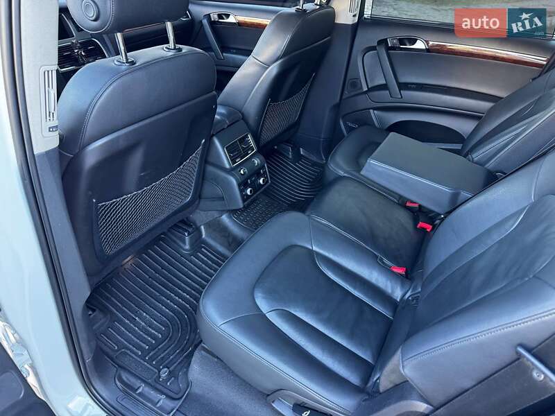 Позашляховик / Кросовер Audi Q7 2015 в Івано-Франківську