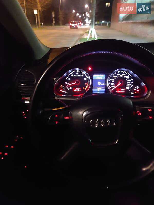 Внедорожник / Кроссовер Audi Q7 2010 в Харькове