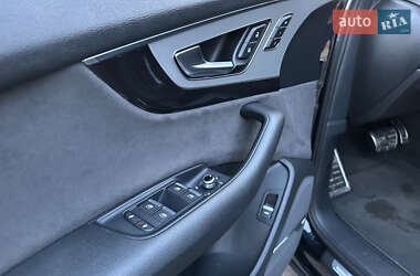 Внедорожник / Кроссовер Audi Q7 2016 в 